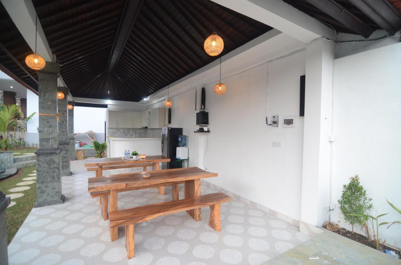 Kusuma Guesthouse 2 Canggu Exterior foto